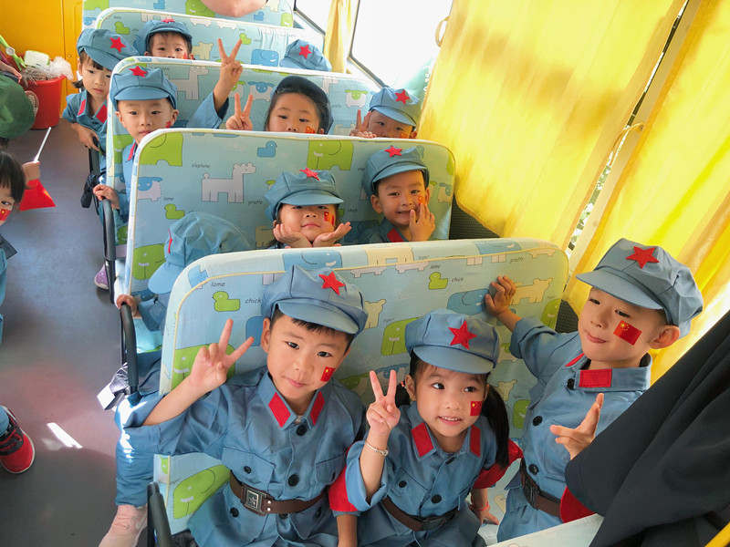 參觀軍營(yíng)mmexport1569562835544_副本.jpg